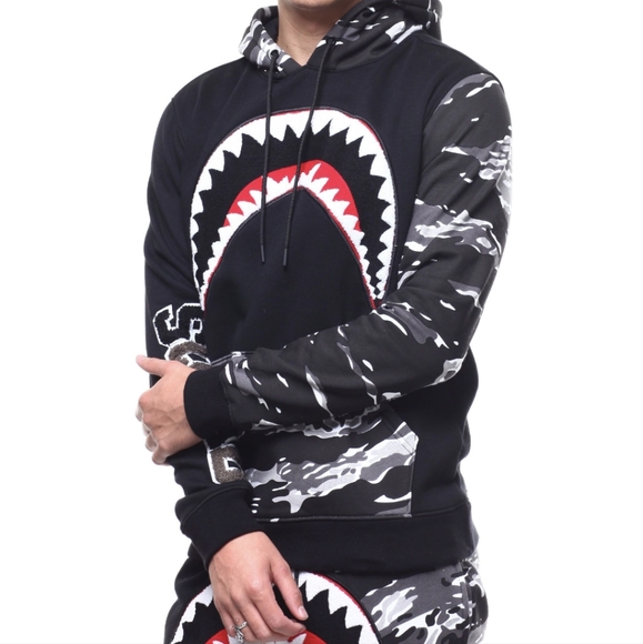 Hudson Outerwear Other - Hudson Outerwear TIGER SHARK MOUTH HOODY MEN'S HOODIE